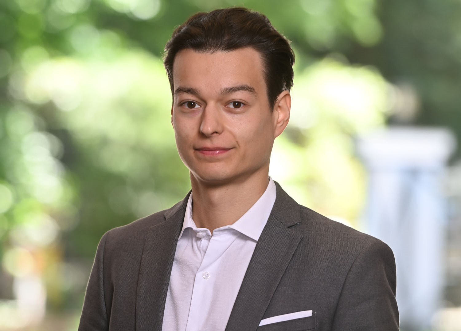 Photo of Erik Schnetzler